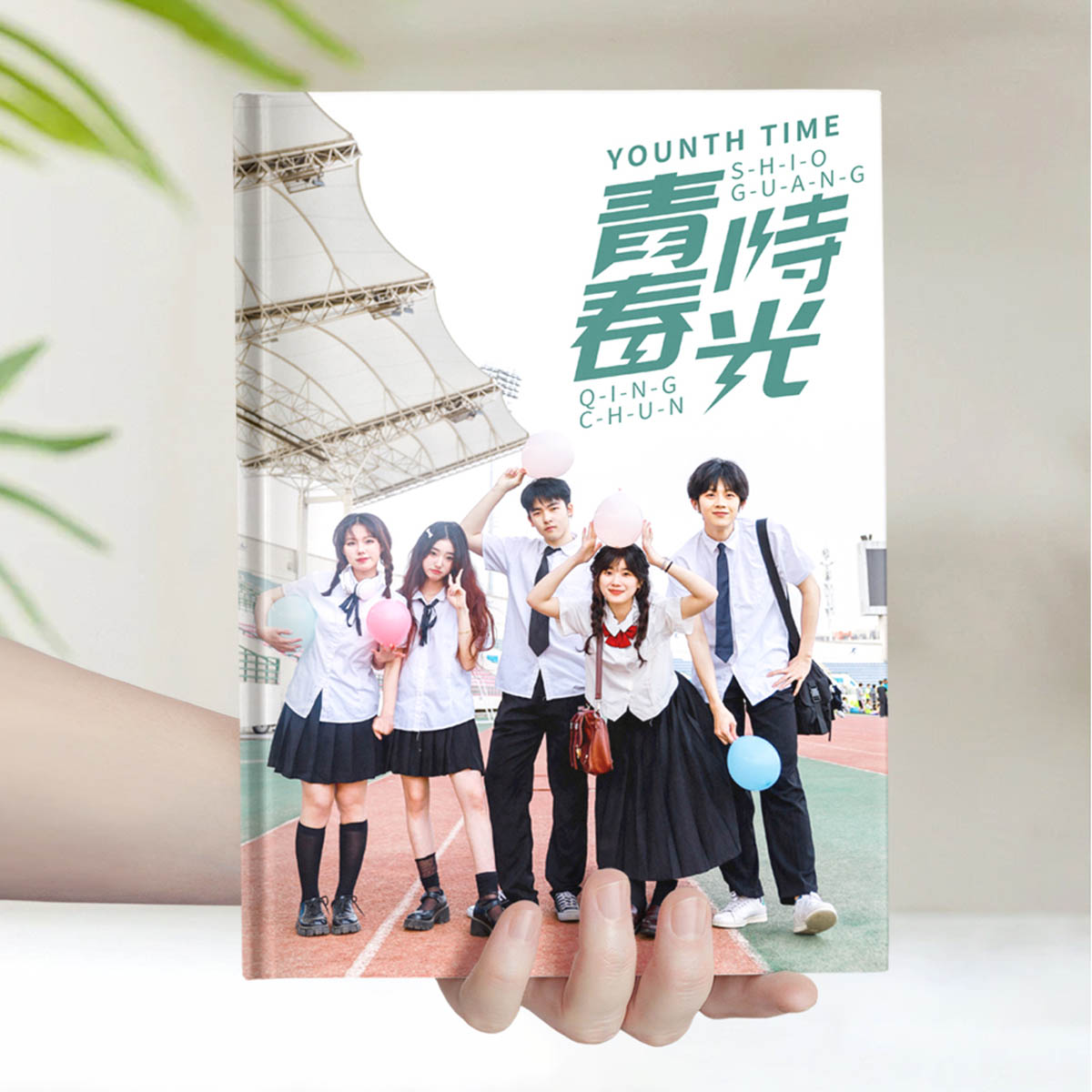 简约白底